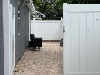 Powhatan suite 3 just 5 mins away from Raymond James Stadium