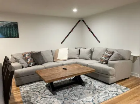 Historic K2 Inn, Full House Rental (Renovated Managers Quarters)