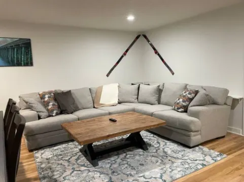 Historic K2 Inn, Full House Rental (Renovated Managers Quarters)