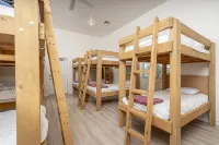 Family Reunions, Groups, 40 acres wide open spaces Hotel dekat Whiting Sawmill