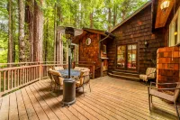 Private & Spacious  *Hot Tub* In the Redwoods