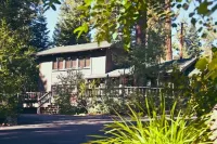 Lakeside Home Hotels in Carnelian Bay