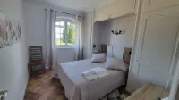 Superb villa sun swimming pool, quiet garden and sea view on the heights of Nice
