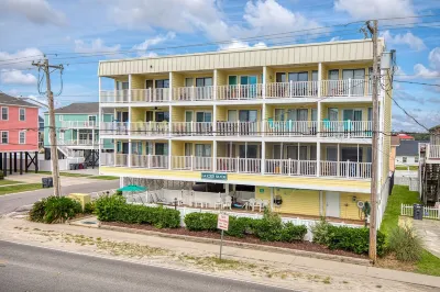 July Special- Steps to Beach-Pool -Pet Friendly-6 Guests Hotels near The Boutique