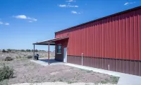 Hidden Hideaway with a View (Close to I-40/City) - Safe & Away from the Hotels Hotel dekat Cadillac Ranch