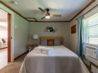Trail House on the Parkway Hotels in Avery County