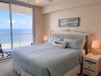 * Spectacular views! * Beachfront * 4 pools * Top Resort!