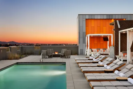 Canopy by Hilton Tempe Downtown Отели рядом с достопримечательностью «Адельфи Коммонс»