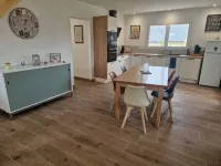 3 Bedroom Private vacation home in PlÃ©hÃ©del فنادق في Plehedel