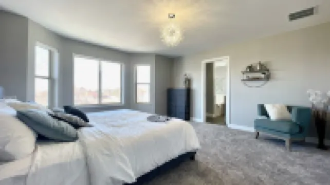 Family Friendly 7 Bedroom 4.5 Bath