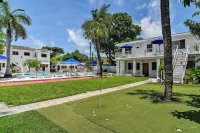 1bd Condo Ground Fl,  Pool view,1.5blk to beach, walk to dine/bars,putting green