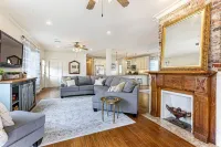 Charming Historic Home Near French Quarter - Cozy & Convenient!