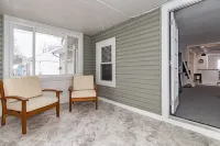 Charming 2 bedroom, 2 bathroom home.