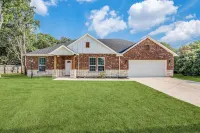 Serenity Oasis with covered Pool Paradise near DFW airport