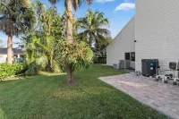 Serenity of West Palm Beach - 5 bed 4 bath Heated Pool and Hot Tub - 3 mi PBI Hotels in der Nähe von Mounts Botanical Garden