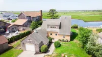 Luxury Waterfront Home & Boat Dock Walk to Beach