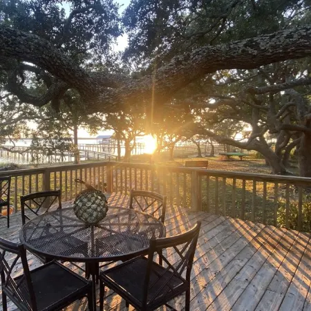 Sunsets & Serenity: Tranquil Waterfront Escape on the Ochlockonee in Panacea