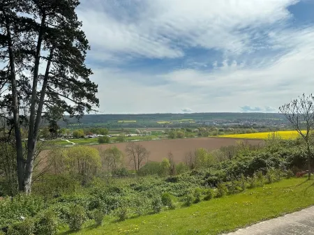 Romantic & stylish vacation apartment with two terraces and fantastic views Отели в г. Хёкстер