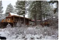Mt Ashland Homestead, Ashland 10m., 40 Acres Ridgetop Old Forest, Right by Pct Hotels near Fish Lake