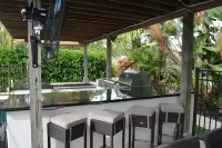 The WaterSun Oasis - Luxury Private Pool & Spa
