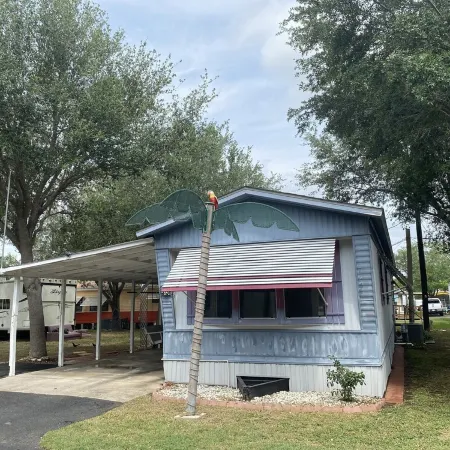 The Blue Palm, with Pool Access!