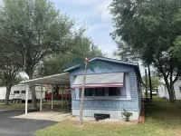 The Blue Palm, with Pool Access!