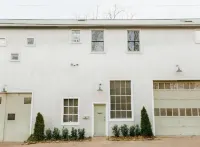 Downtown Luxe Modern Home