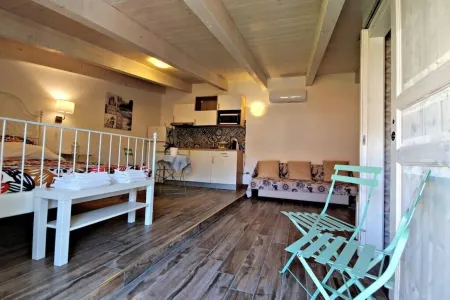 At Antonella's house Отели в г. Минтурно