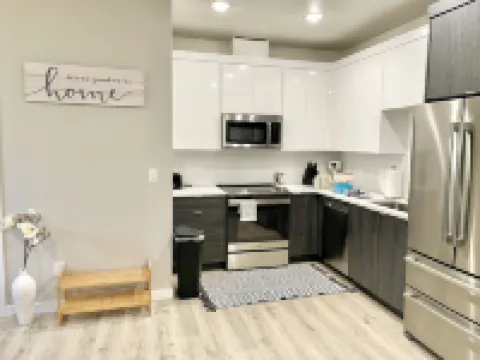Cozy Downtown Apartment 2br/1bth