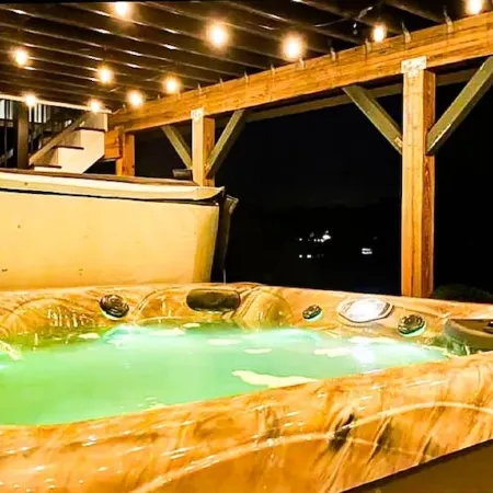 Winter Lakeside Retreat on Locke Lake — Stunning Views & Private Hot Tub