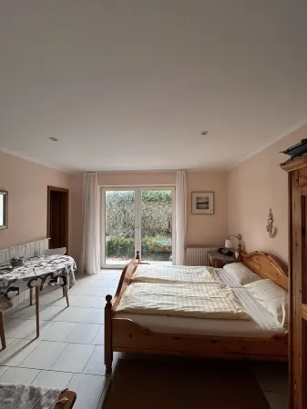 Ein Zimmer Apartment mit Kitchenette, Balkon, Bad im Landhausstil Отели в г. Преров
