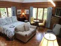 Historic Victoria Lea Guest Cottage In Downtown Tryon, NC