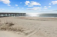 Relaxing Getaway at Atlantic Beach Ocean Resorts附近的飯店