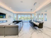 Super Fun House with Amazing Views