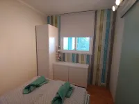 Rocksteins Nr. 2 - cozy vacation apartment, close to the beach, the Baltic Sea on the horizon