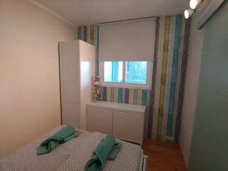 Rocksteins Nr. 2 - cozy vacation apartment, close to the beach, the Baltic Sea on the horizon