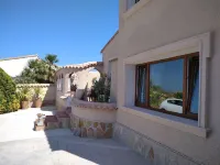 CASITA LEON. Tranquil mountaintop 2 bedroom villa, private pool, views.