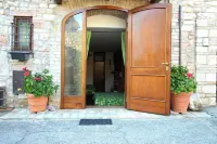 Studio apartment in Assisi The Roman Amphitheater