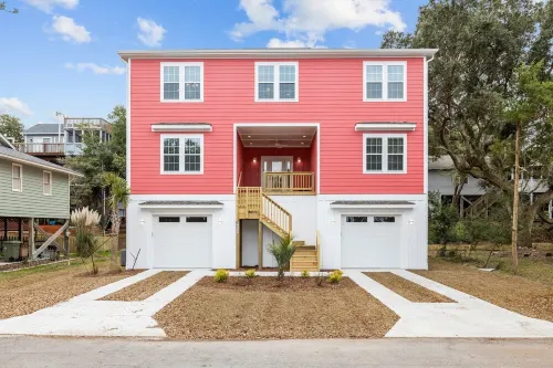 200ft from the Sound & 900ft to the Beach! New, large family  home w/ elevator!
