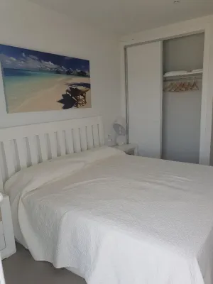 Magnifique Residence EN Front DE MER Piscine Privee Hotels in 