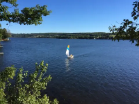 Waneta Lakeside Cottage