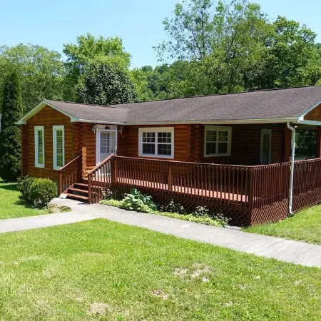 The Shack, An exquisite 3 bed room log cabin.