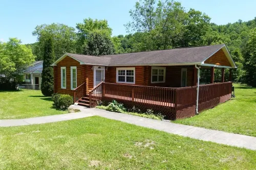 The Shack, An exquisite 3 bed room log cabin.