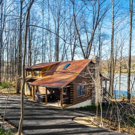 Gorgeous Hocking Hills Lake Front Cabin Right On Lake Logan - Near All The Sites