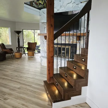 Golfers paradise surrounded by conservation and Lake with pool and Jacuzzi
