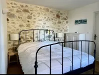 Magnifique Propriété sur un Terrain de 55 Ares, Piscine, 5 Chambres