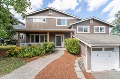 Mountain Base Home Near Seattle & Bellevue | Gym & Game Room 지미 헨드릭스 메모리얼 주변 호텔