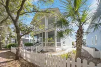 Searenity Now! in Carillon, w/6 seat golf cart, 3 Kg Bds, 4 Bch Chrs, & bch wlk