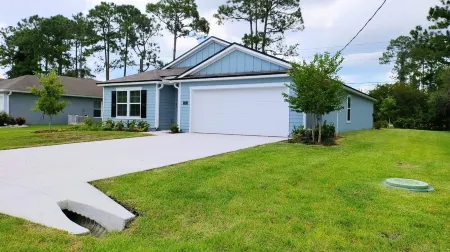 Casa D’ Luna Charming and modern 4-bedroom house with AC and WiFi in Palm Coast Отели в г. Флэглер