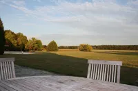 Large spacious and relaxing house with  pool, tennis and pond - up  to 16p: Deer Hotels in Monthou-sur-Cher